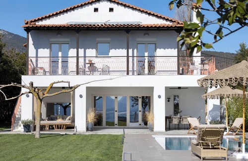 Dirfys-Messapia Villa | Luxury villa - Exclusive Beach access - 6BR - Pool