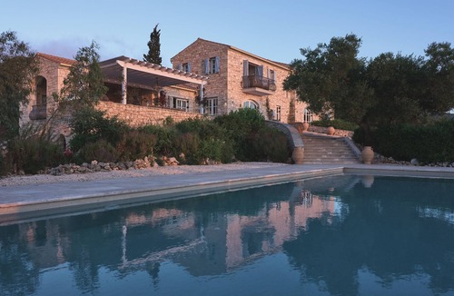 Elation Villa | LUXURY VILLA with Private Pool , Jacuzzi, Play Room, Boules Court & Olive Grove