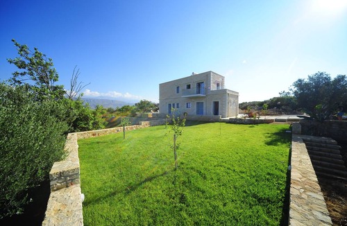 Akrotiri Villa | Luxury villa with private pool near Chania