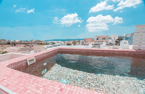 Emporio Villa | Luxury Villas Hariton – Private 1BR Villa with Rooftop Pool in Santorini