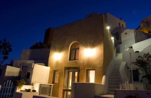 Oia Villa | Lydia's House, luxurious villa with indoor heated splash pool and Caldera view