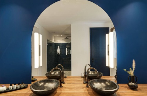Paraga Hotel | LYO Boutique Hotel