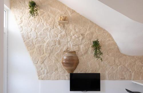 Nea Alikarnassos Apartment | Magma Urban Suite , next to Heraklion Airport
