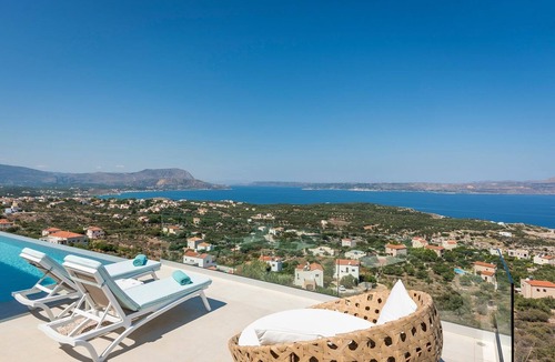 Kokkinon Khorion Villa | Magnificent Crete Villa | Villa Opulent Horizon | 5 Bedrooms | Spacious