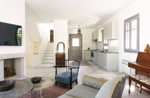 Spetses Villa | Maison Suisse with sea view in Spetses town-