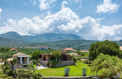 Lefktron House | Malsova-Home