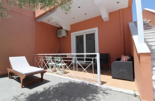 Mavrovouni Apartment | Malvazios Mavrovouni Beach House Right