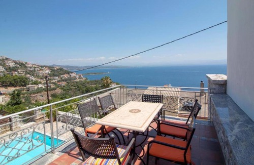 Mavrovouni Apartment | Malvazios Villas Azure Sea Villa
