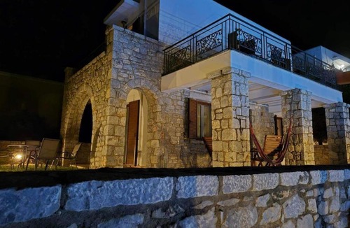 Mavrovouni Apartment | Malvazios Villas Azure Sea Villa
