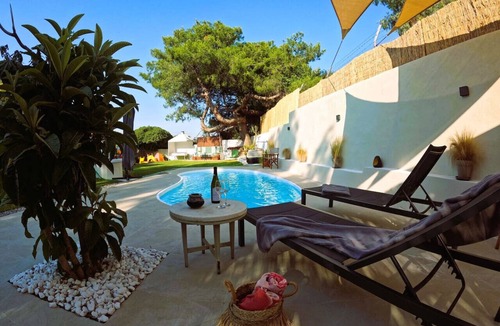 Korithion House | Mama Eva’s Homestay w/Pool & Garden/4 people