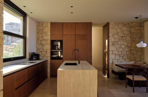 Lefktron Villa | Mantri Villa, a Celestial Retreat with Endless Blue