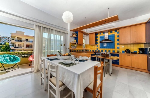 Heraklion Apartment | Marele Apartment by Cretan Houses