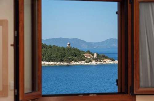 Matsoukata House | Mariel House: Charming Beachfront Escape in Fiskardo, Kefalonia