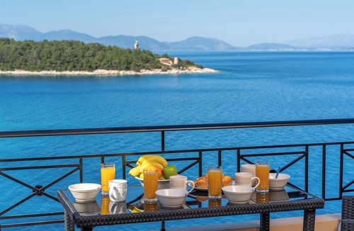 Matsoukata House | Mariel House: Charming Beachfront Escape in Fiskardo, Kefalonia