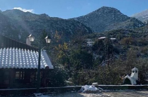 Kefalochori House | MARIOLATA STONE