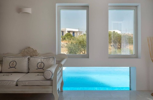 Logaras Villa | Marvellous Paros Villa | Villa Kallisti | 5 Bedrooms | Large Pool