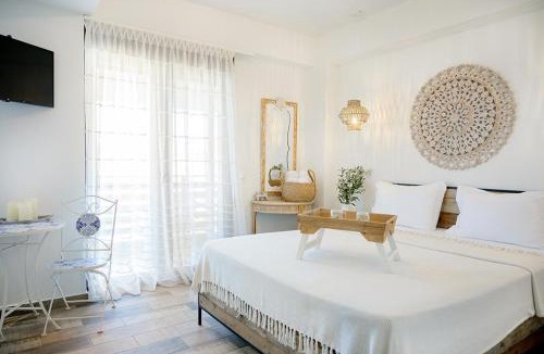 Nea Rodha Hotel | Meltemi luxury apartments
