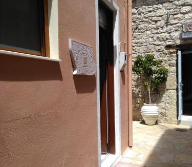 Longos House | Mermaid cottage