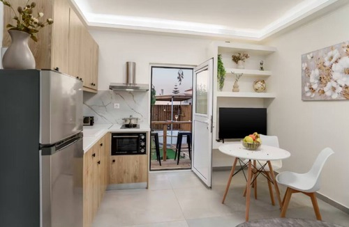 Kirianna House | Meropi Secret Retreat House