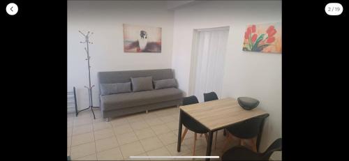 Nea Alikarnassos Apartment | Michalis Trypakis