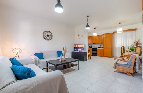 Petaloudes House | Mike's House in Kremasti near the Beach Rhodes