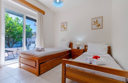 Petaloudes House | Mike's House in Kremasti near the Beach Rhodes
