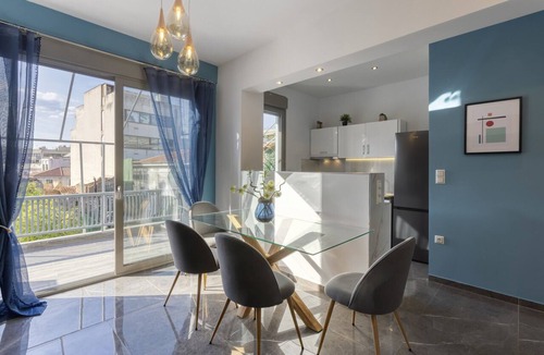 Omonia Apartment | Modern Renovated Apartment in Metaxourgio