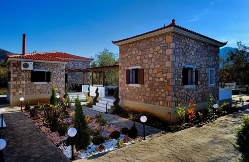 Petra House | Mousses Houses