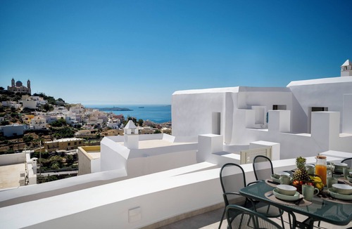 Ano Siros House | Mule House