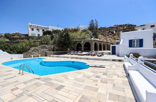 Psarou Villa | Mykonos in White