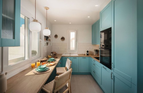 Kastraki House | Naxos Family Home in Kastraki – 3-Min Walk to Beach, Veranda, BBQ & Parking