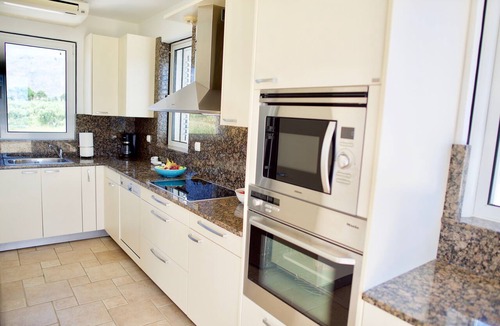 Neapoli House | Neapoli Beach Retreat - 4 bed, 4.5 bath Custom Home! Steps to the Sandy Beach!