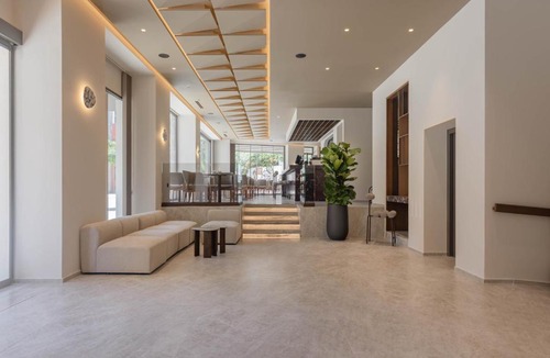 Heraklion Hotel | Nesean Plaza Hotel
