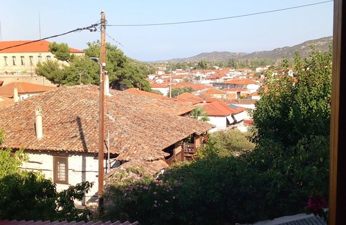 Sithonia Apartment | New apartment in old walls You can check in independently.