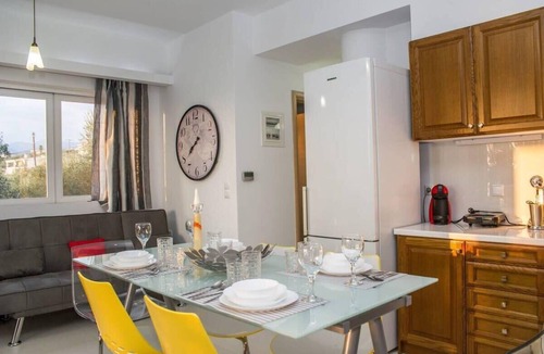 Paralia Vergas Apartment | Nina's Villa, Cosy Seaview Retreat