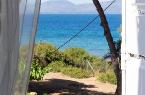 Nea Makri House | 'Nirvana Seaside' Beachfront House with Patio