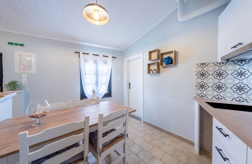 Sivota House | Old Manor Cottage House 4 with Sea View, Wi-Fi, and Air Conditioning