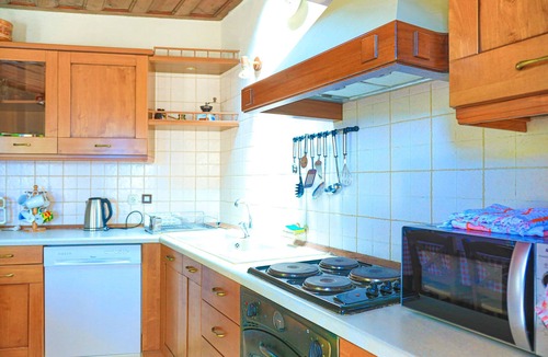 Nisaki Villa | Old Stone House: large pool, A/C, WiFi, sea views, traditional