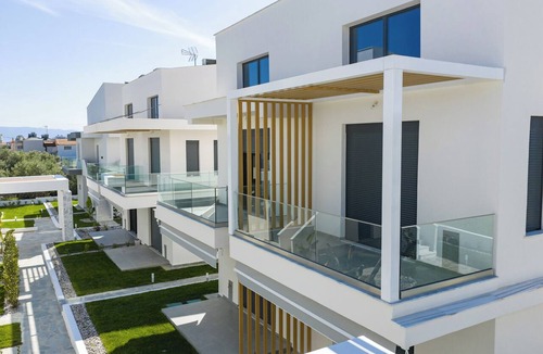 Paralia Ofryniou Apartment | Olive Garden Residential Complex- Two Bedroom Loft