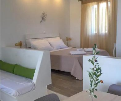 Drymonas Apartment | Olive