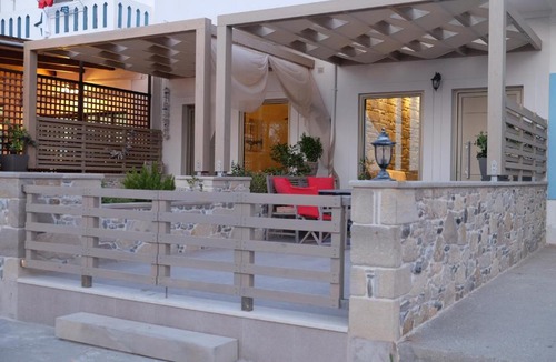 Limeniskos Apartment | On the water lodging 2