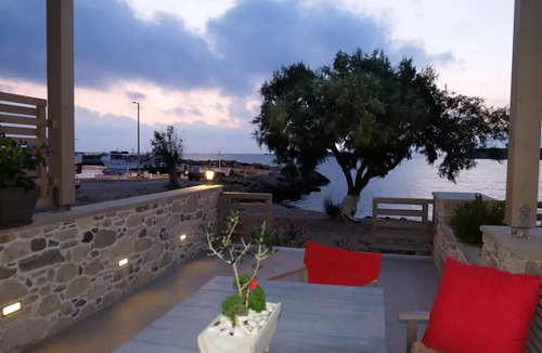 Limeniskos Apartment | On the water lodging 2