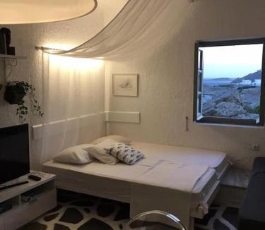 Agios Ioannis Apartment | Opis studio