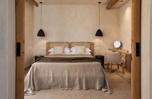 Naxos Town Hotel | Opuntia Suites Premium Villa with Outdoor Hot Tub