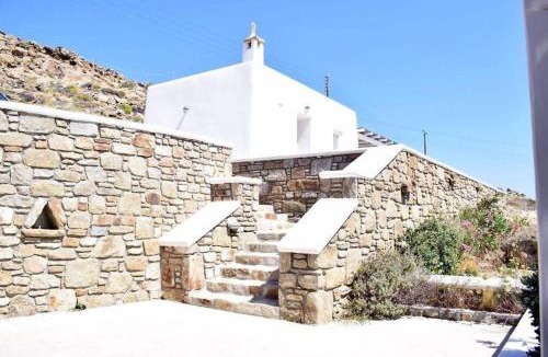 Agios Stefanos Apartment | Opus studio