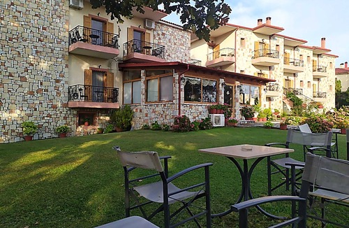 Krionerion Apartment | Orama Hotel - Lake Plastira Quad Suite