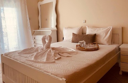 Vamvakopoulo Apartment | Ouranias Guesthouse