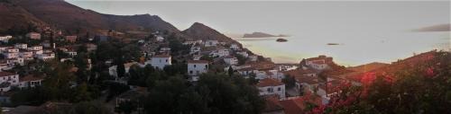 idhra House | Panoramic Views Home in Hydra, Greece