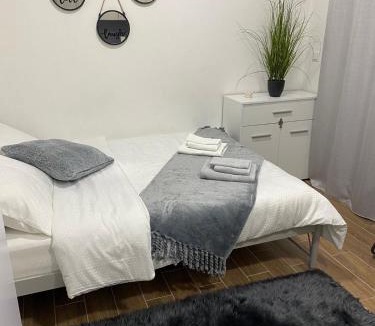 Drama Apartment | Paul’s Houses