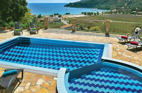 Limni Keri Villa | Peaceful villa, set amongst olive groves